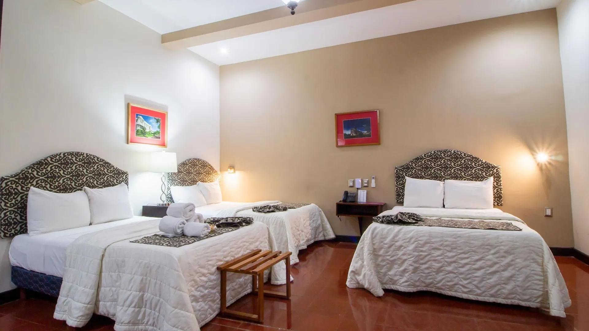 **  Hotel Merida Mexico